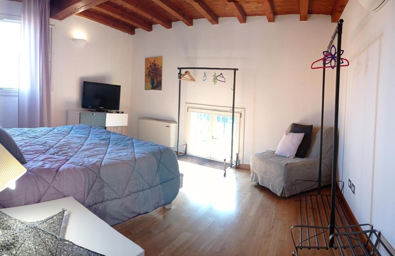 La Casa Di Cavazzona Apartamento Exterior foto